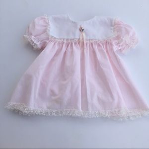 Vintage baby girl lace shortsleeved dress💞